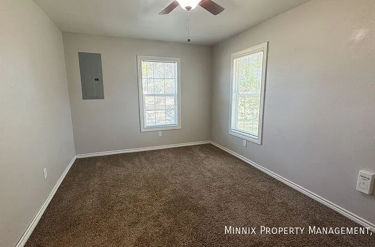 755 W Knox St #FS-1 — Photo 8