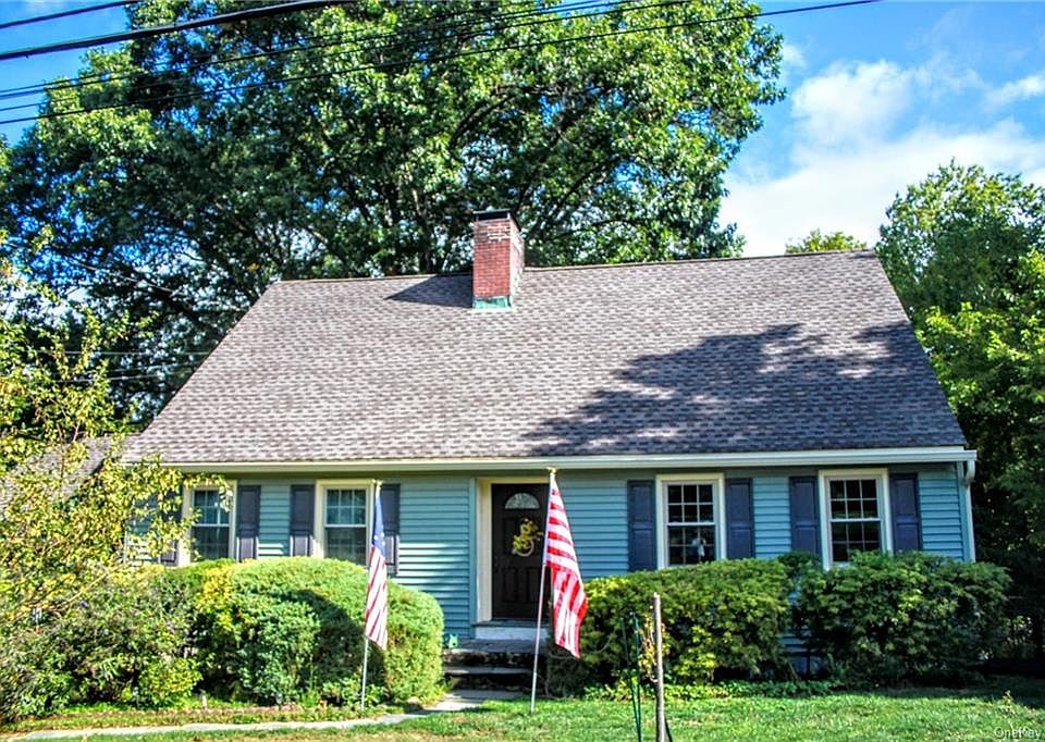 1st image of 23 Willis Ave