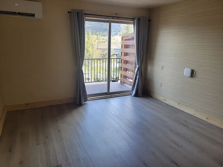 Storm Peak Apartments — Photo 25
