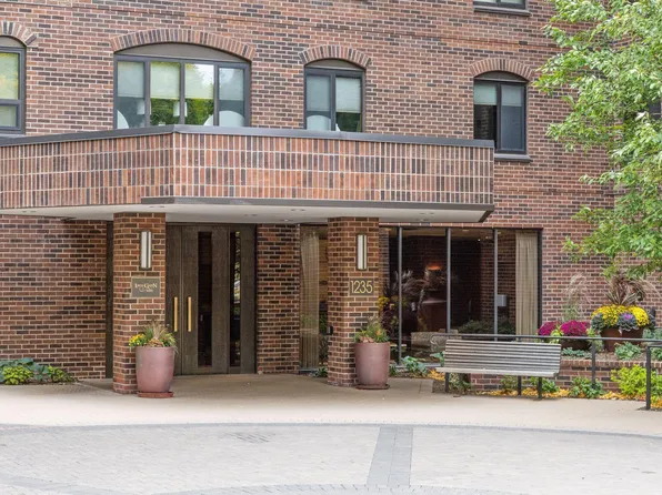 1235 Yale Pl APT 1105, Minneapolis, MN 55403