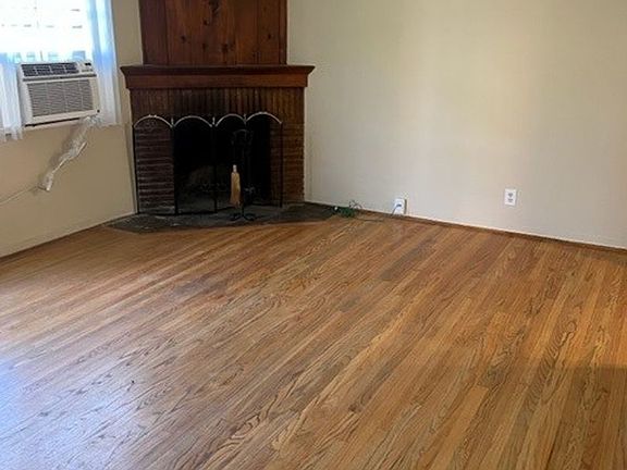 3rd image of 933 N Glendale Ave APT 933B