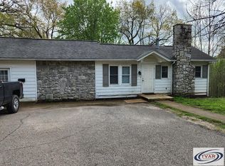 1105 E Wood St, Paris, TN 38242