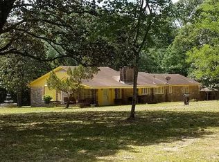 2716 Woodland Rd, Mobile, AL 36693