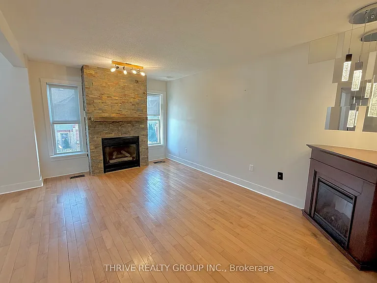 1199 Hamilton Rd #4 — Photo 4