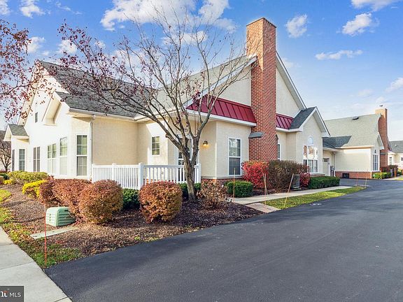2nd image of 15046 Sunflower Dr