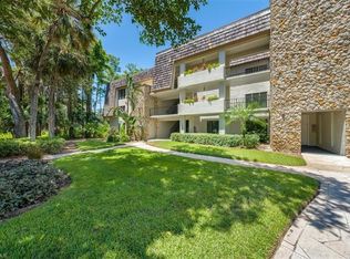 103 Clubhouse Ln #B-382, Naples, FL 34105
