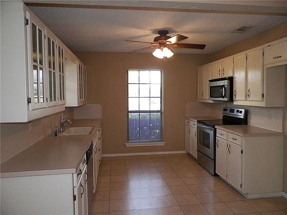 2nd image of 2154 Wren Ln