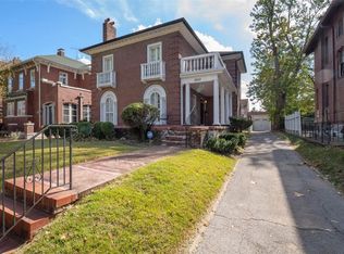 5850 Waterman Blvd, Saint Louis, MO 63112