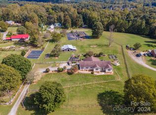 1888 Robinwood Rd, Newton, NC 28658