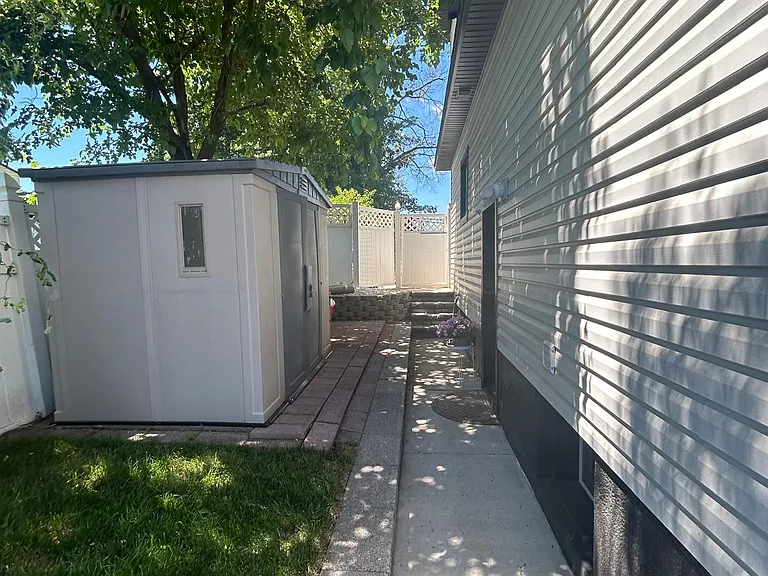 749 Florence Pl #2 — Photo 26