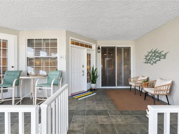 1240 Dolphin Bay Way APT 301, Sarasota, FL 34242