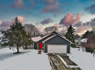 9373 72nd St S, Cottage Grove, MN 55016