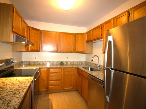 5 Tsienneto Road # 196, Derry, NH 03038