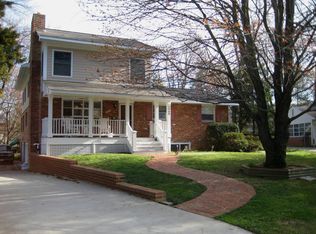 3922 Egan Dr, Fairfax, VA 22030
