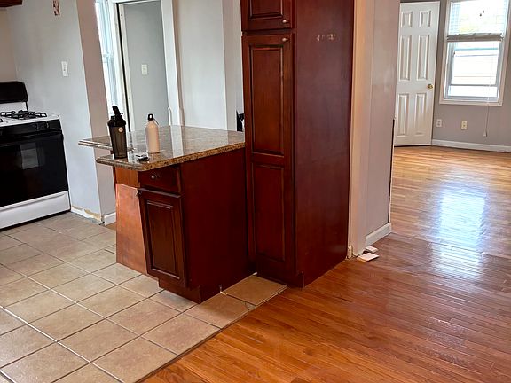 5th image of 33 Harrison St Floor 2