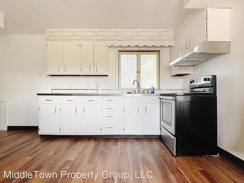 1st image of 305 1/2 S Manning Ave