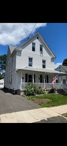 38 Lee Ave #2 Photo 1