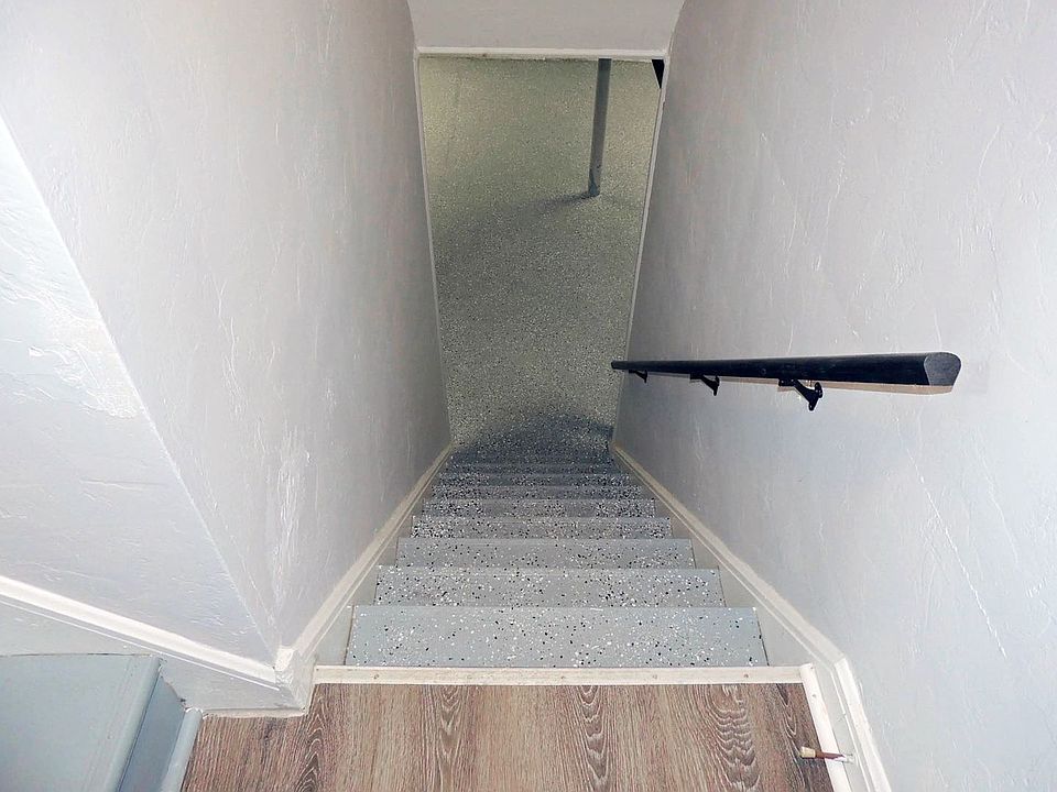 1st image of 106 Cowles Ave