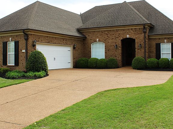 2nd image of 3510 Holsten Creek Dr