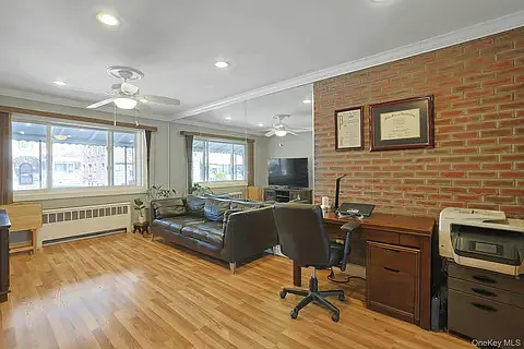 1988 Powell Ave #1 — Photo 7