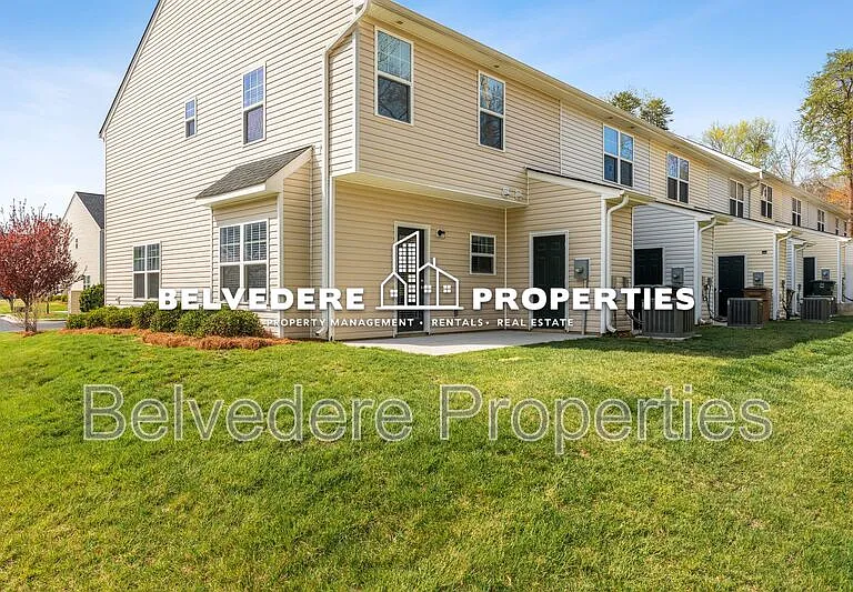 116 Summerland Dr — Photo 4