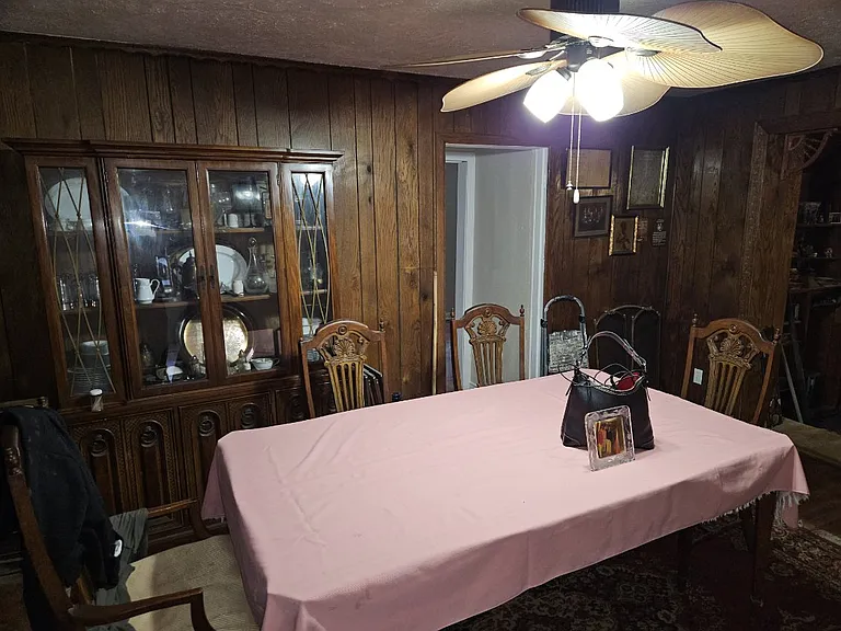 Formal dining room