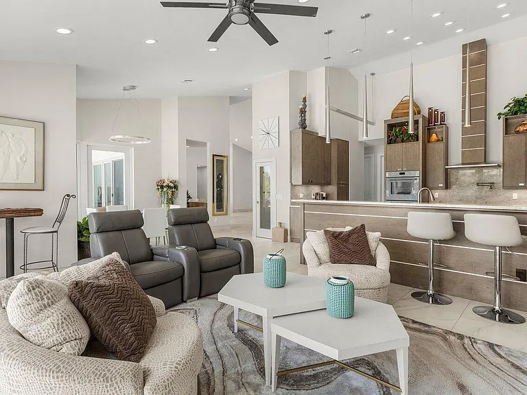 11164 Boca Woods Ln — Photo 12