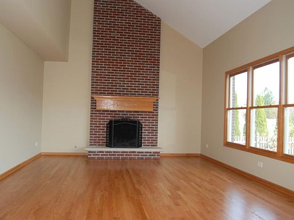 5th image of 860 Westwind Dr