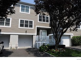 23 Brookridge Ct, Rye Brook, NY 10573