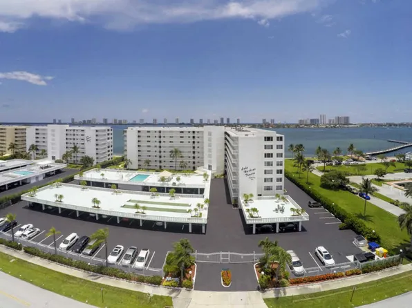 301 Lake Shore Dr APT 309, Lake Park, FL 33403