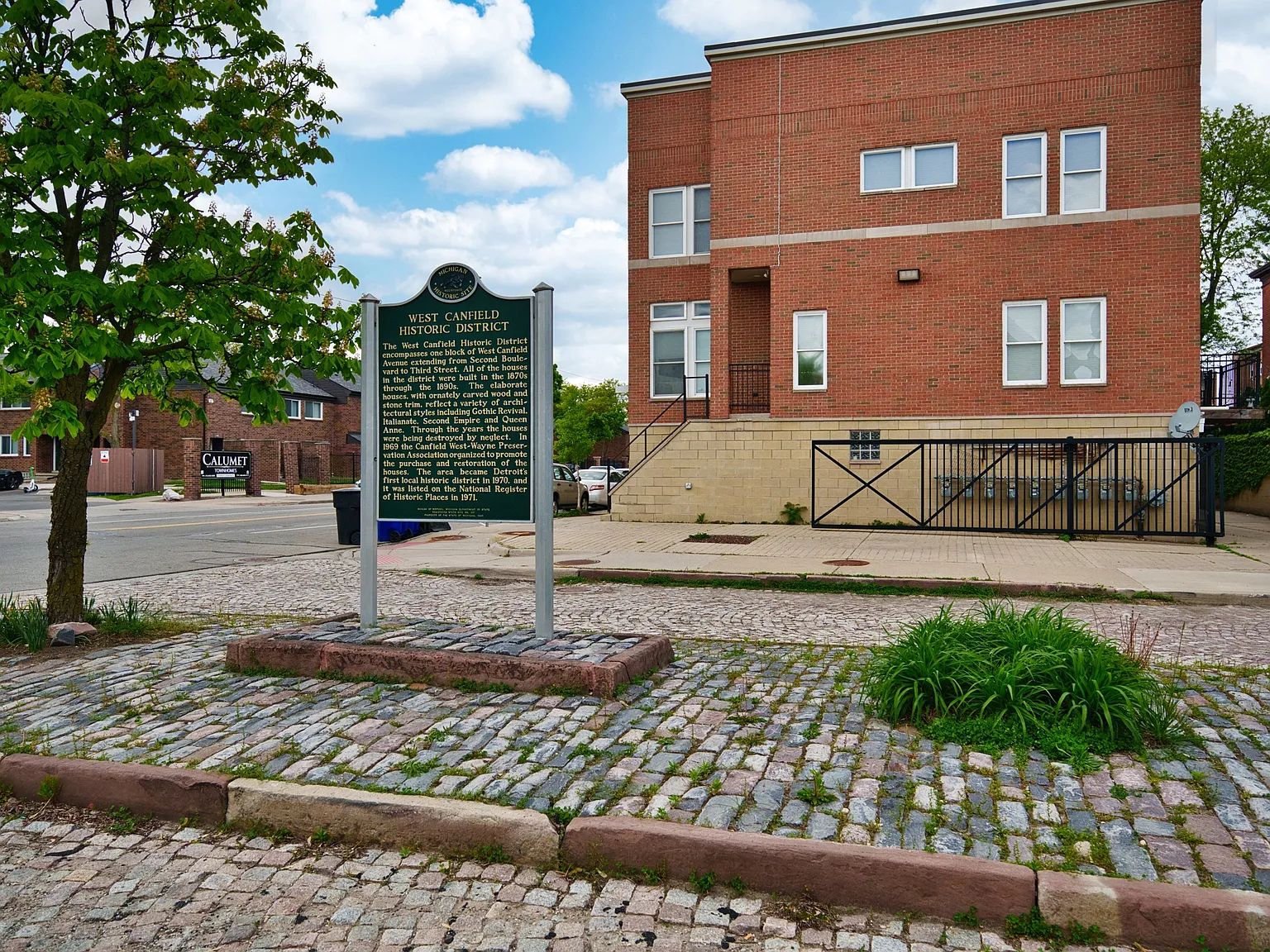 701 West Canfield Street - 1 — Photo 4