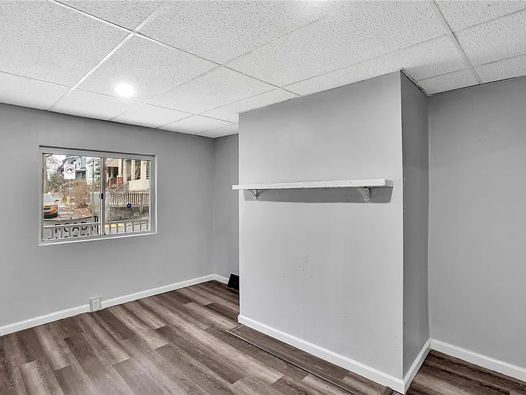 3246 Richardson Ave — Photo 11