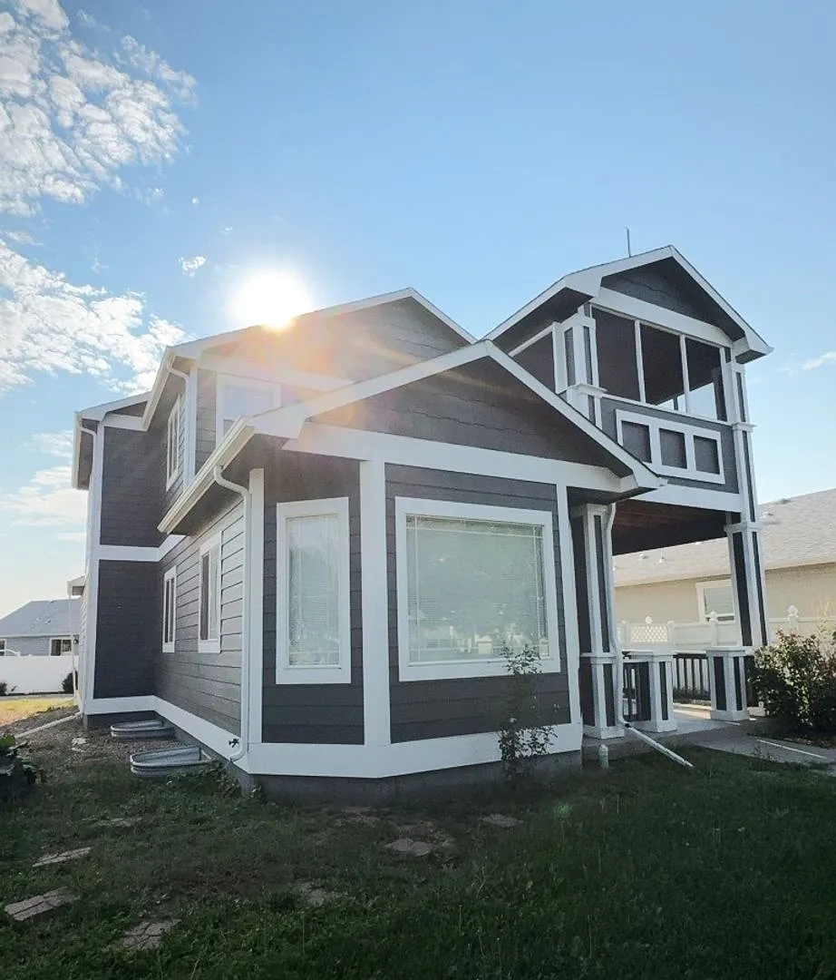 Spacious 3 Bed, 2.5 Bath Home with 2 Car Garage & Unfinished Basement — Photo 1