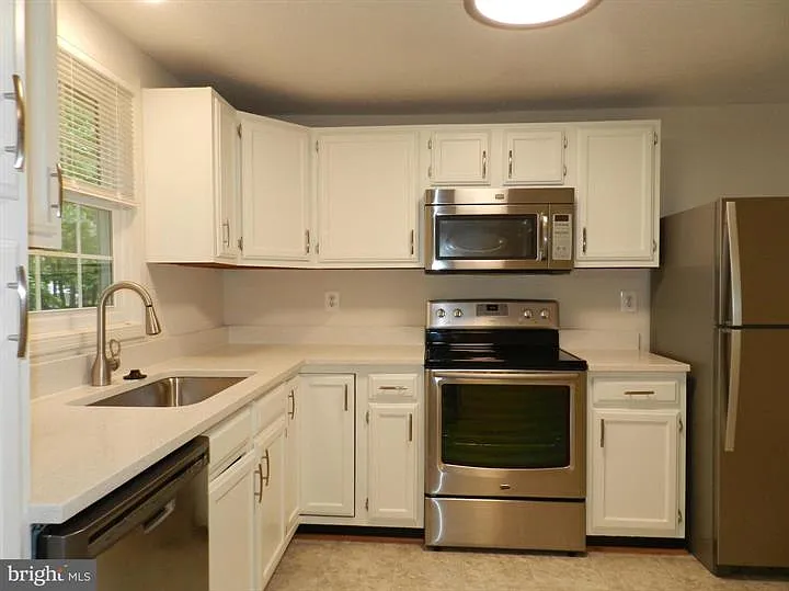10605 Holleybrooke Dr — Photo 10