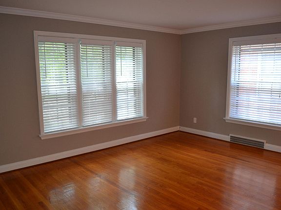 4th image of 7321 Pershing Ave APT 2E