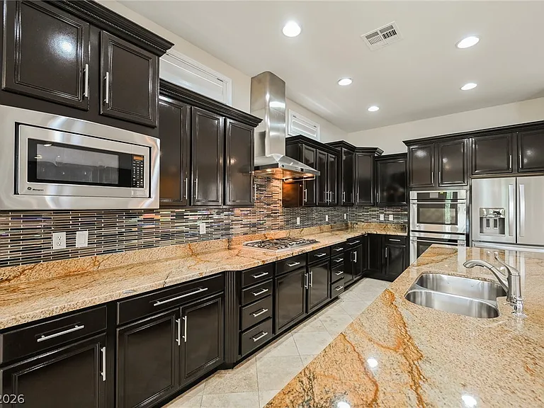 2062 Country Cove Ct — Photo 8