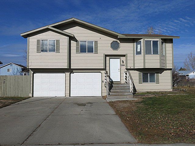 1st image of 2300 Saddle Ct