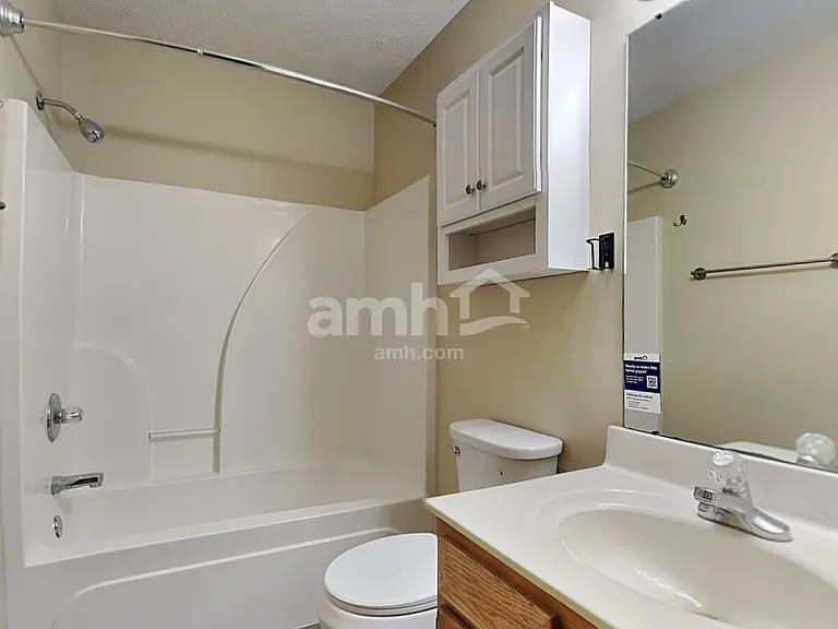 1344 Crescent Ct — Photo 10