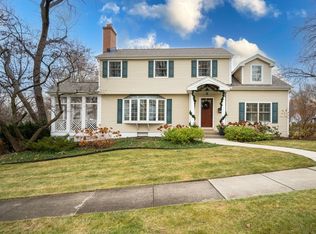 771 Wingate Rd, Glen Ellyn, IL 60137