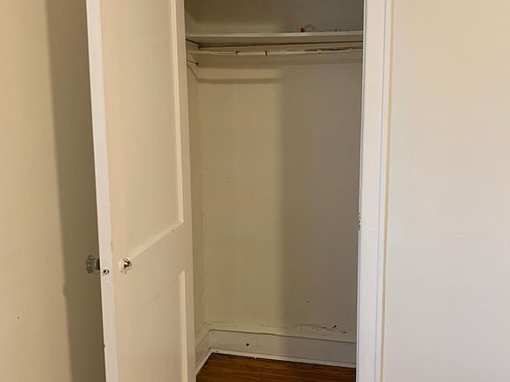 5th image of 4770 Tampa St Floor 2