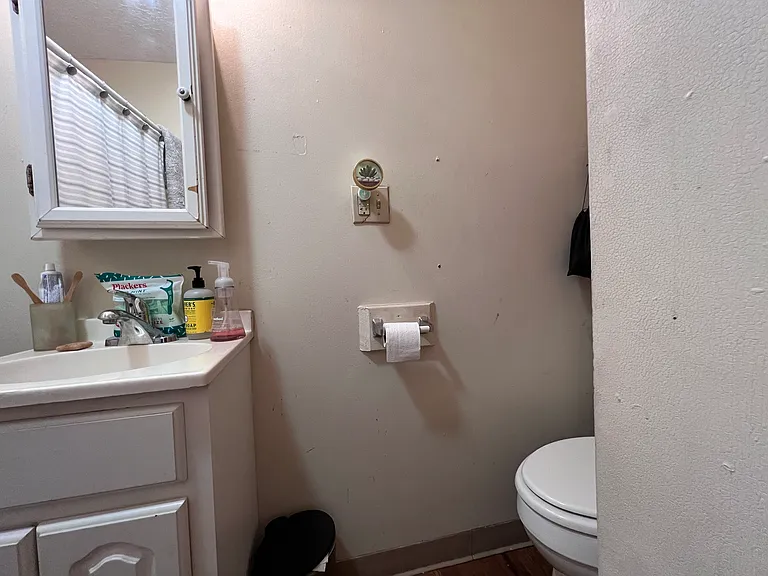 382 Forest Ave — Photo 12