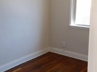2825 Bookert Dr, Baltimore, MD 21225