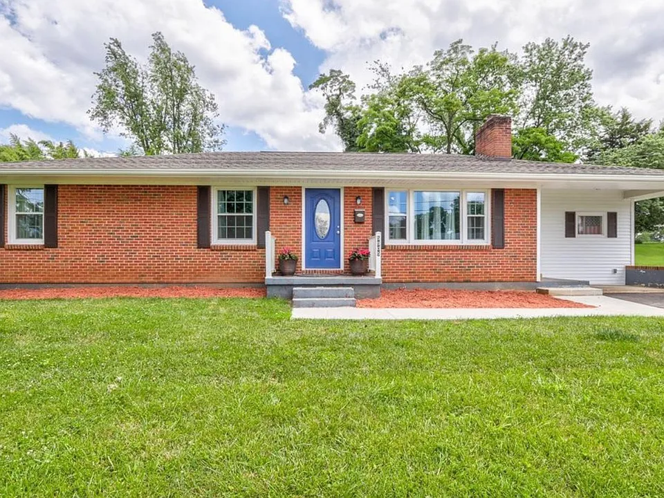 5905 Hines Cir