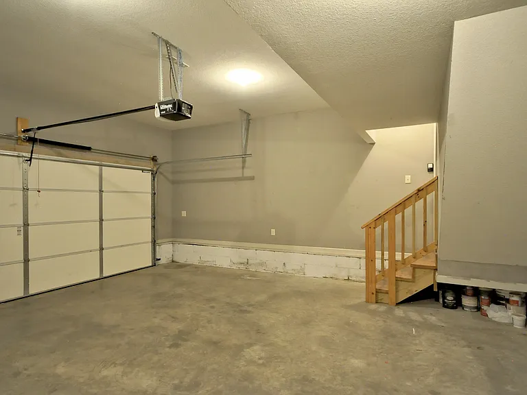 404 Leslie Wood Dr — Photo 42
