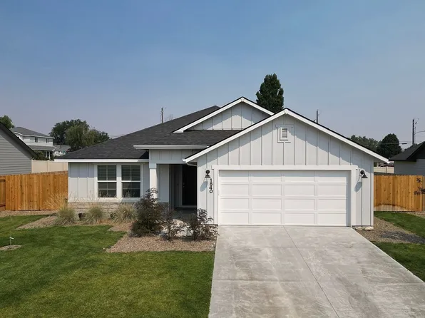 1840 N Thunderbolt St, Mountain Home, ID 83647