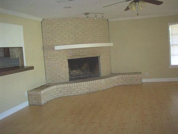 2nd image of 5419 County Road 142