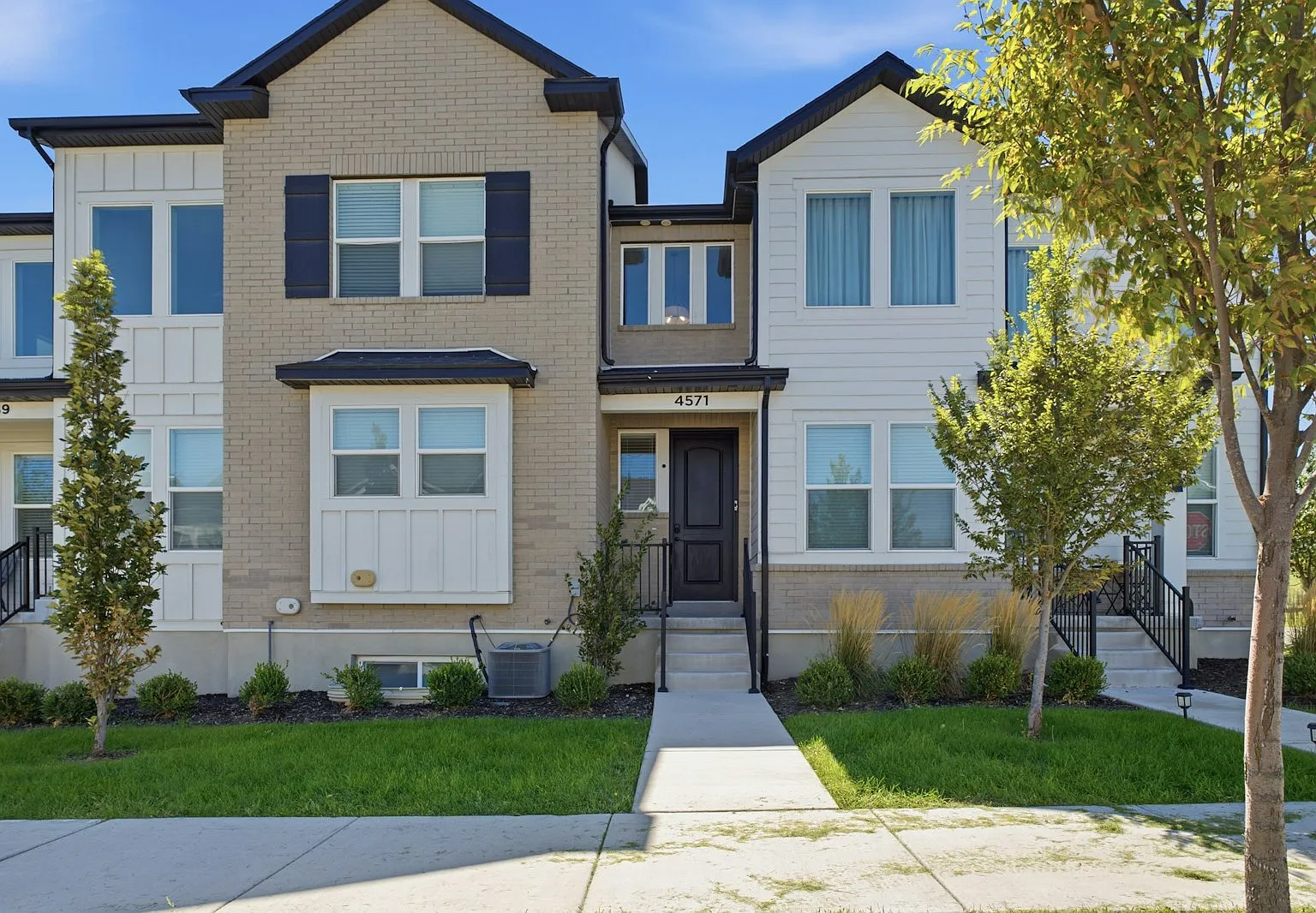 4571 West Watchmen Way — Photo 1