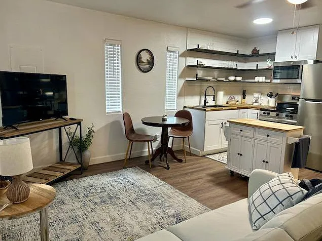 743 Hwy 62 Apt 1 - 1 — Photo 3