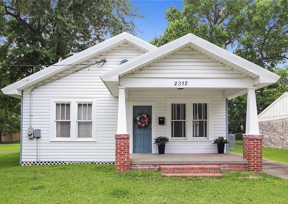 1st image of 2312 Ernest St