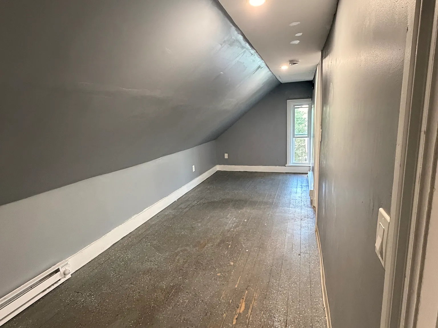 1 bed, 1200 sqft, $1,200 — Photo 3